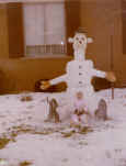 1977snowman.jpg (117311 bytes)