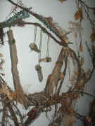 hanging pumpkin stems vertical.jpg (122314 bytes)